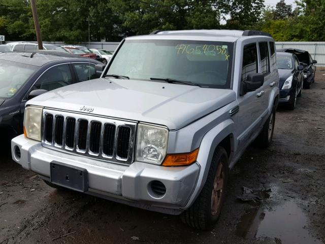 1J8HG48K07C588723 - 2007 JEEP COMMANDER Gümüş foto 2