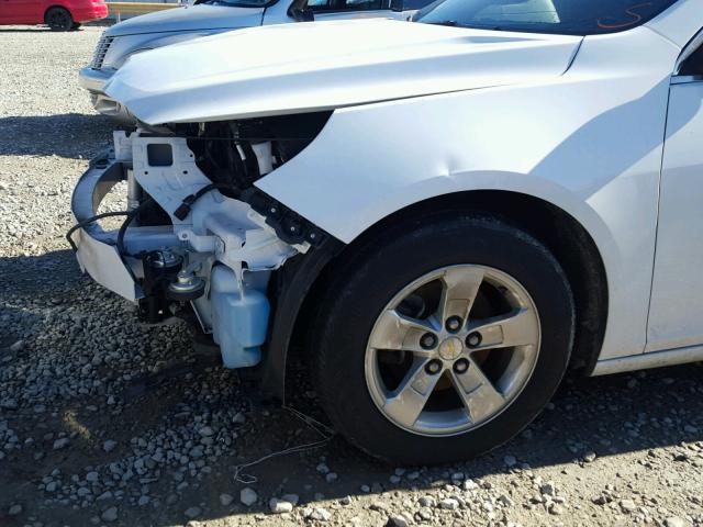 1G11C5SL2FF256851 - 2015 CHEVROLET MALIBU 1LT WHITE photo 9