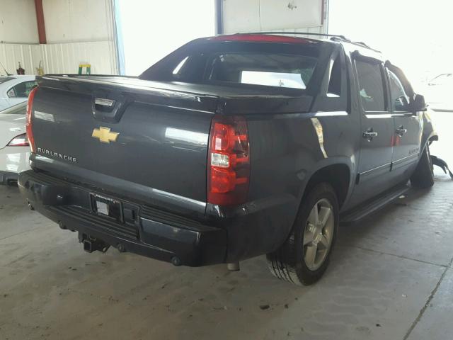 3GNTKFE72DG322793 - 2013 CHEVROLET AVALANCHE BLACK photo 4