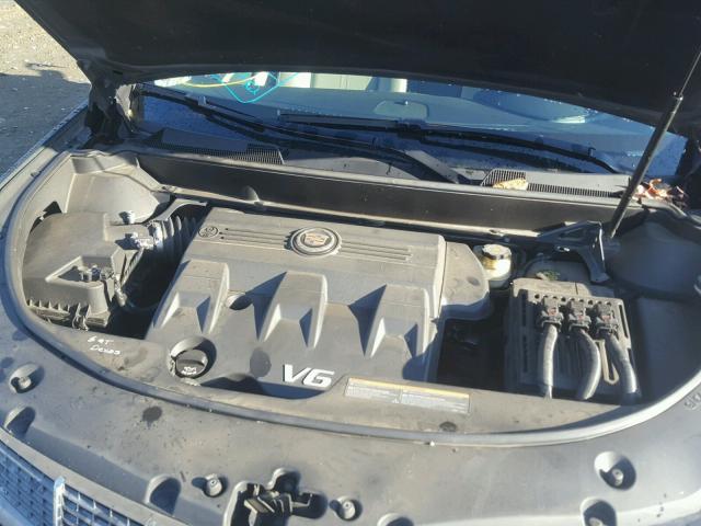 3GYFNBEY3BS535061 - 2011 CADILLAC SRX PERFOR SILVER photo 7