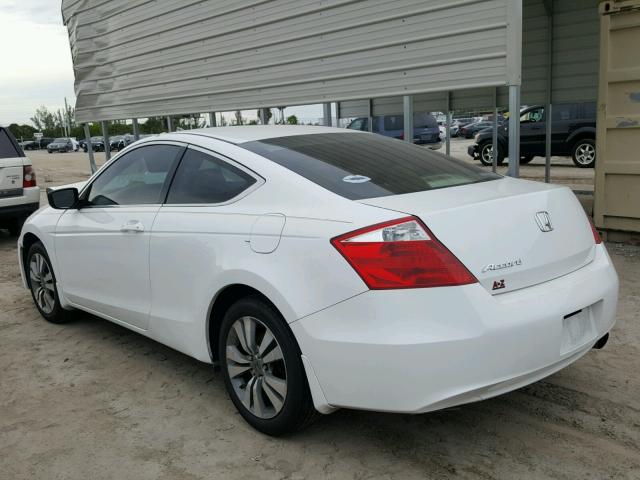 1HGCS12368A027909 - 2008 HONDA ACCORD LX- WHITE photo 3