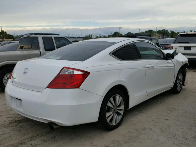 1HGCS12368A027909 - 2008 HONDA ACCORD LX- WHITE photo 4