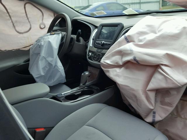 1G1ZC5ST0JF153729 - 2018 CHEVROLET MALIBU LS თეთრი ფოტო 5