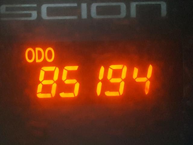 JTKJF5C71C3032928 - 2012 TOYOTA SCION TC 黑色 照片 8