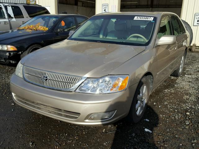 4T1BF28B5YU001234 - 2000 TOYOTA AVALON XL GOLD photo 2