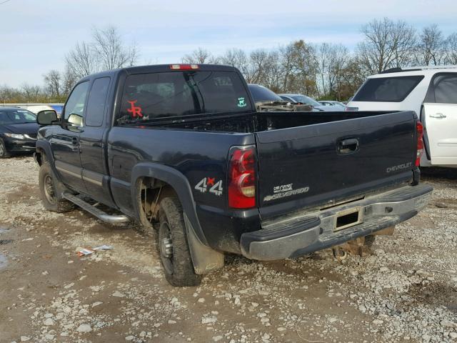 1GCHK29U65E123844 - 2005 CHEVROLET SILVERADO BLACK photo 3