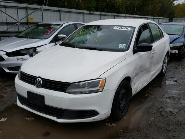 3VW1K7AJ1CM344949 - 2012 VOLKSWAGEN JETTA BASE WHITE photo 2
