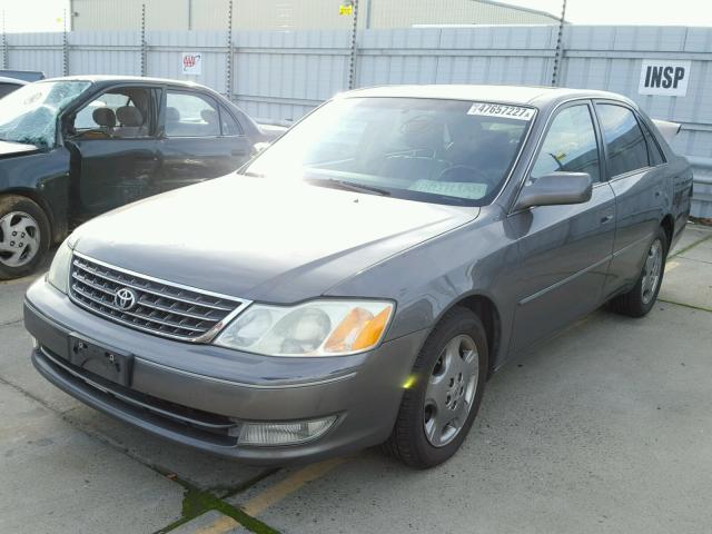 4T1BF28B44U359919 - 2004 TOYOTA AVALON XL GRAY photo 2