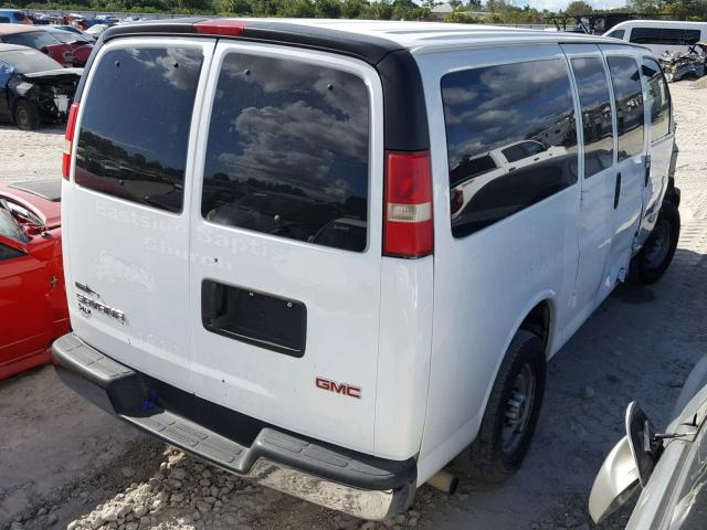 1GJ2GXDG3A1126281 - 2010 GMC SAVANA G35 WHITE photo 4