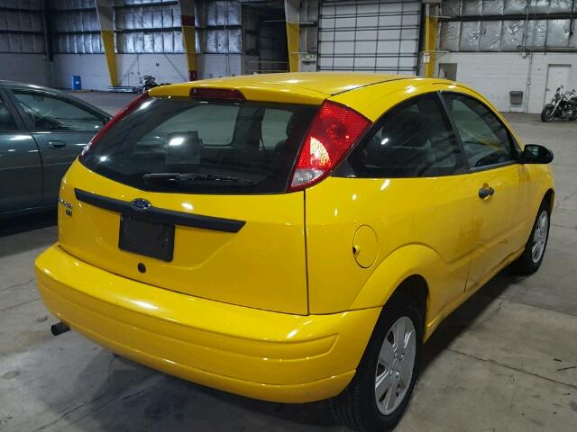 1FAFP31N07W134487 - 2007 FORD FOCUS ZX3 YELLOW photo 4