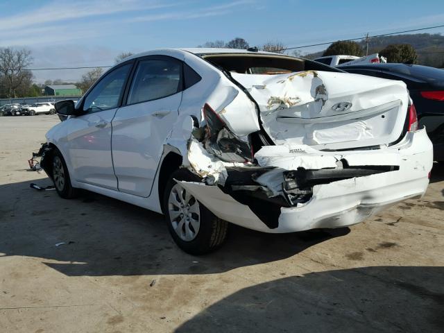 KMHCT4AE5HU267298 - 2017 HYUNDAI ACCENT SE WHITE photo 3