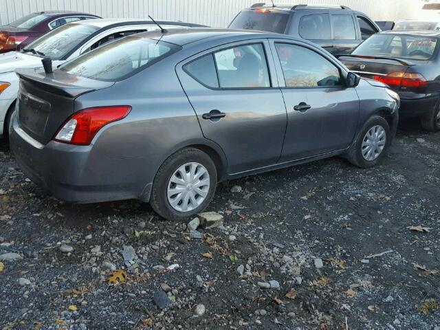 3N1CN7AP8HL832626 - 2017 NISSAN VERSA S GRAY photo 4