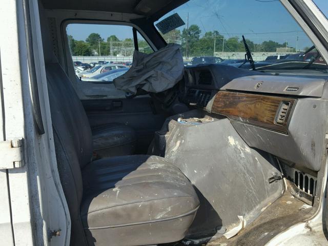 2B7HB21Y0VK579252 - 1997 DODGE RAM VAN B2 WHITE photo 5