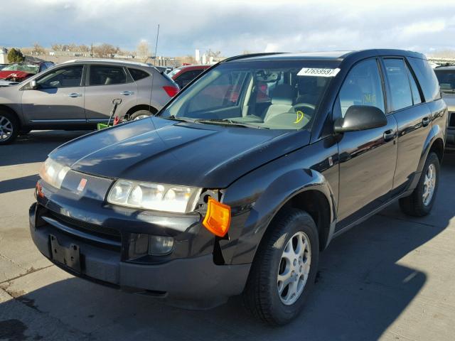 5GZCZ63B62S804974 - 2002 SATURN VUE BLACK photo 2