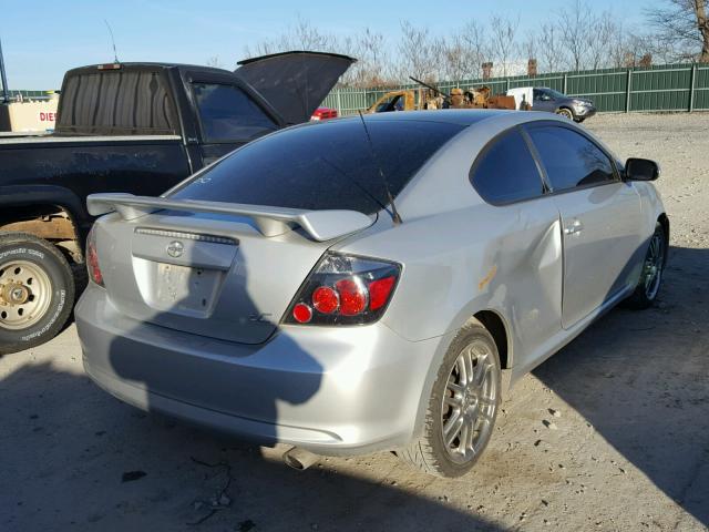 JTKDE167790297142 - 2009 SCION TC SILVER photo 4