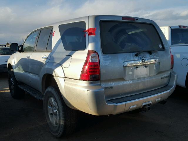 JTEBU14R760088528 - 2006 TOYOTA 4RUNNER SR SILVER photo 3