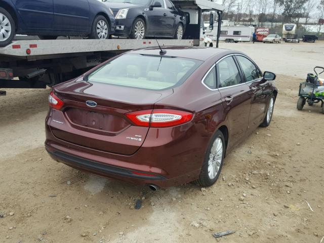 3FA6P0LU1GR312347 - 2016 FORD FUSION SE MAROON photo 4