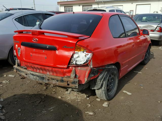 KMHCG35CX5U356125 - 2005 HYUNDAI ACCENT GS RED photo 4