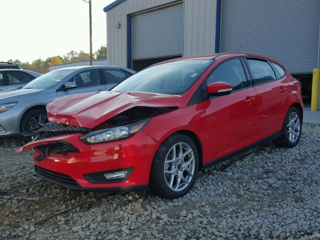 1FADP3K23FL318575 - 2015 FORD FOCUS SE RED photo 2