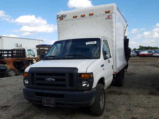 1FDSE3FL0BDB20448 - 2011 FORD E350 WHITE photo 2