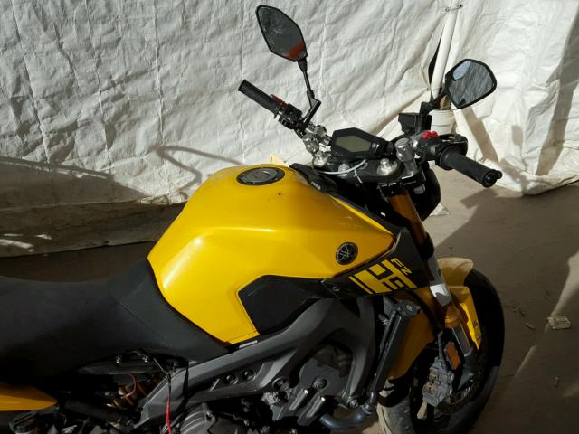 JYARN33E1FA006048 - 2015 YAMAHA FZ09 YELLOW photo 5