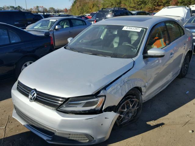 3VWDP7AJXDM375942 - 2013 VOLKSWAGEN JETTA SE 银色 照片 2