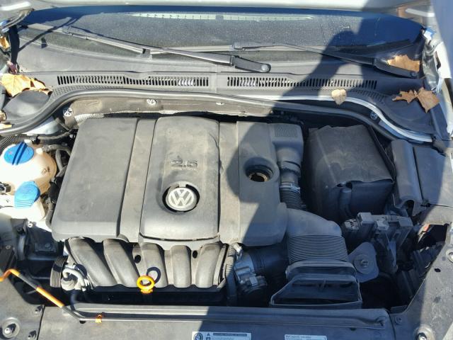 3VWDP7AJXDM375942 - 2013 VOLKSWAGEN JETTA SE 银色 照片 7