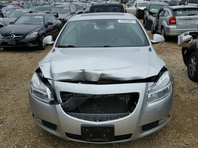 2G4GS5EK9C9208903 - 2012 BUICK REGAL PREM SILVER photo 9