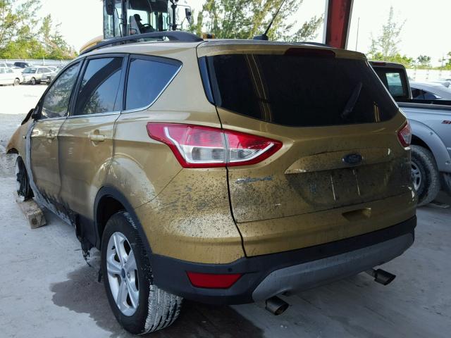 1FMCU0GX5EUC42279 - 2014 FORD ESCAPE SE GOLD photo 3