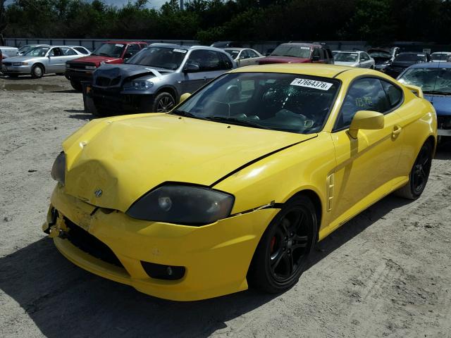 KMHHN65F55U178356 - 2005 HYUNDAI TIBURON GT YELLOW photo 2