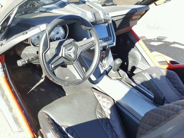 57XAAPFA4J8130125 - 2018 POLARIS SLINGSHOT GRAY photo 5
