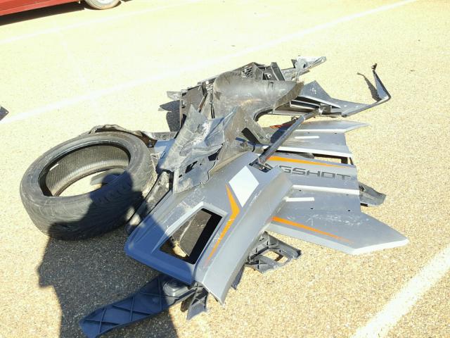 57XAAPFA4J8130125 - 2018 POLARIS SLINGSHOT GRAY photo 9