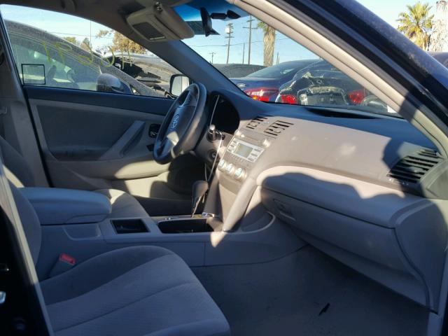 4T4BE46KX9R124181 - 2009 TOYOTA CAMRY BASE BLACK photo 5