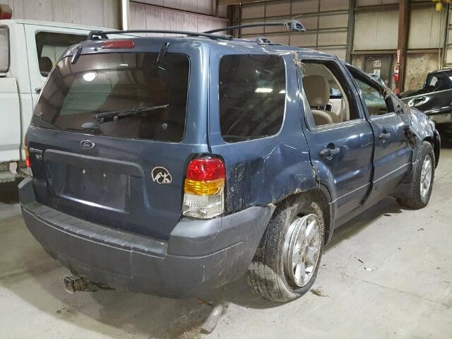 1FMYU93155KA25189 - 2005 FORD ESCAPE XLT BLUE photo 4