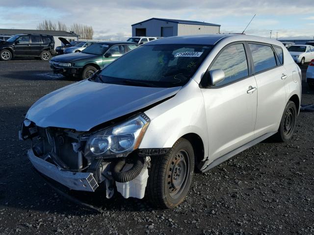 5Y2SP67889Z456274 - 2009 PONTIAC VIBE SILVER photo 2