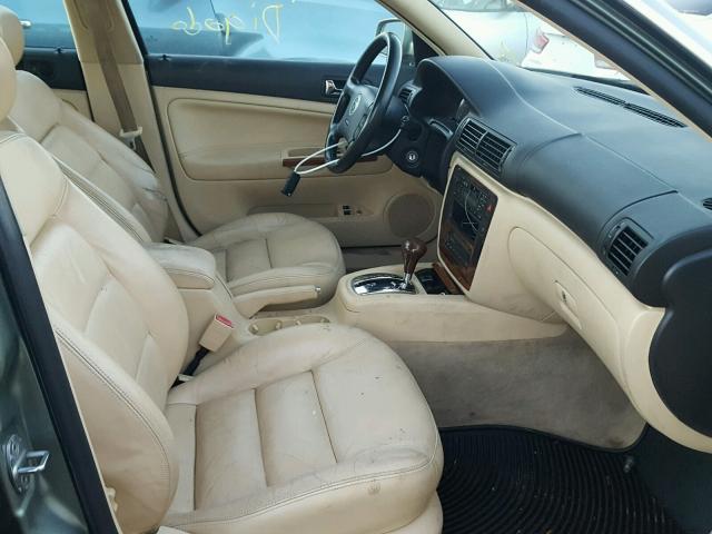 WVWTH63B81P201207 - 2001 VOLKSWAGEN PASSAT GLX 绿色 照片 5