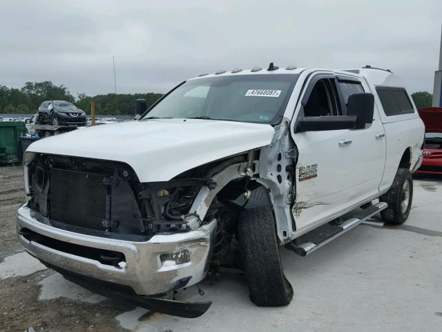 3C6UR5DL2DG594317 - 2013 RAM 2500 SLT WHITE photo 2