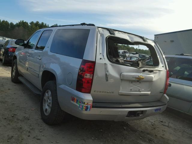 1GNSKJE37BR345396 - 2011 CHEVROLET SUBURBAN K SILVER photo 3