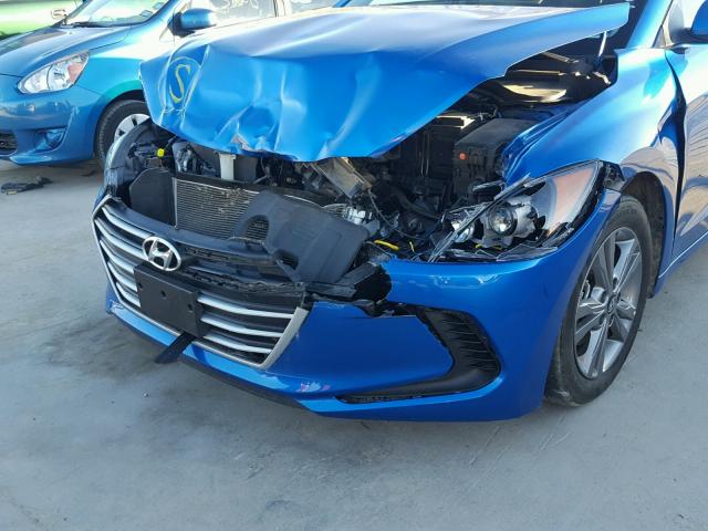 5NPD84LF4HH026035 - 2017 HYUNDAI ELANTRA SE BLUE photo 9