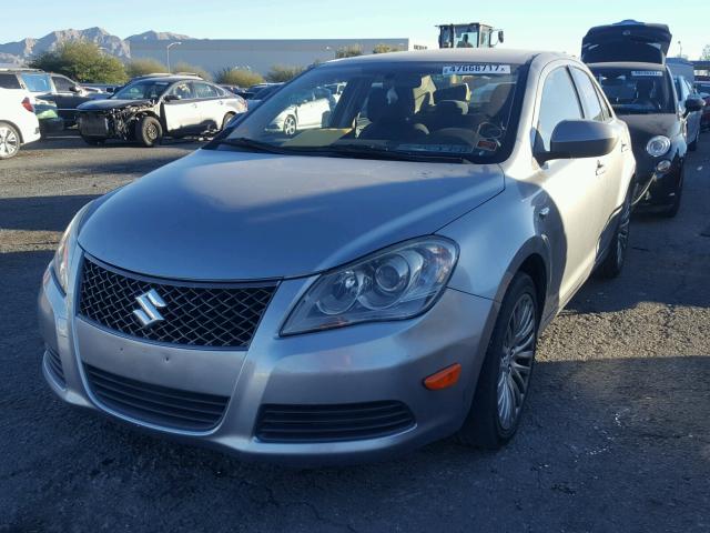 JS2RE9A35B6110599 - 2011 SUZUKI KIZASHI SE SILVER photo 2