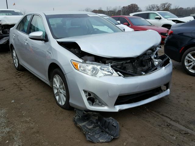 4T1BD1FK8EU111774 - 2014 TOYOTA CAMRY HYBR SILVER photo 1