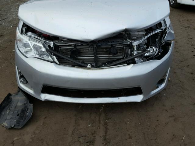 4T1BD1FK8EU111774 - 2014 TOYOTA CAMRY HYBR SILVER photo 7