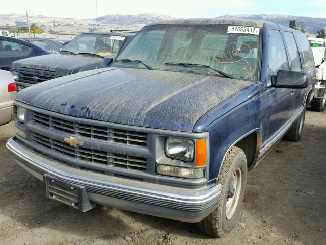 1GNEC16K4RJ331920 - 1994 CHEVROLET SUBURBAN C BLUE photo 2