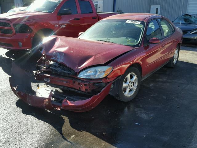 1FAFP55U5YG101719 - 2000 FORD TAURUS SES RED photo 2