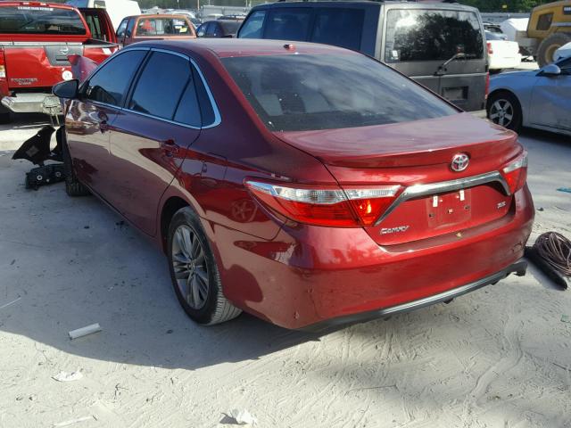 4T1BF1FK6FU976562 - 2015 TOYOTA CAMRY LE RED photo 3