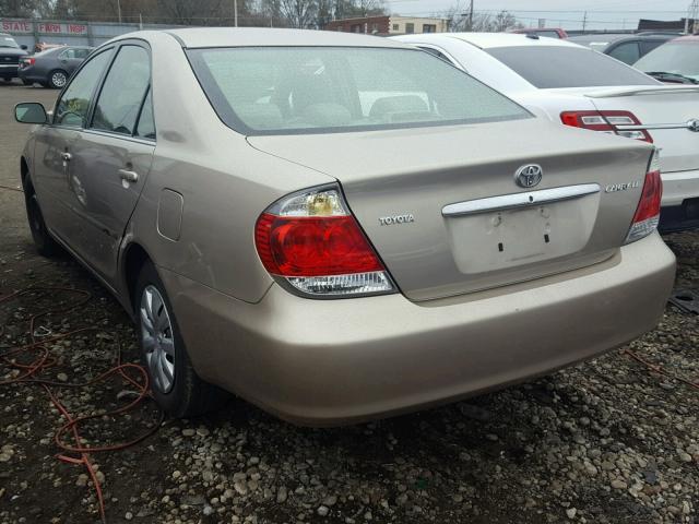 4T1BE32K05U585328 - 2005 TOYOTA CAMRY LE BEIGE photo 3