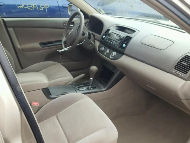 4T1BE32K05U585328 - 2005 TOYOTA CAMRY LE 米色 照片 5