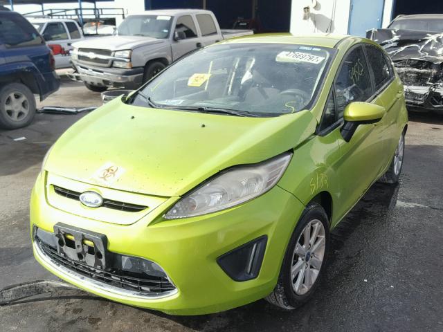 3FADP4EJ7CM153617 - 2012 FORD FIESTA SE GREEN photo 2