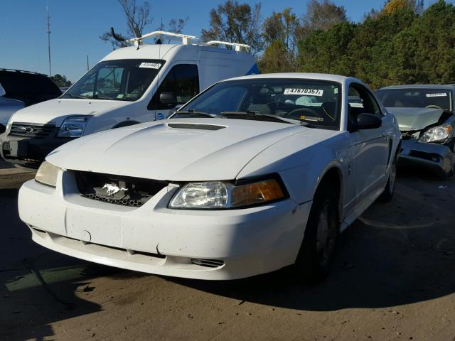 1FAFP4049YF109538 - 2000 FORD MUSTANG BLACK photo 2