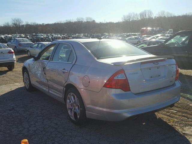 3FAHP0HG2AR423170 - 2010 FORD FUSION SE SILVER photo 3